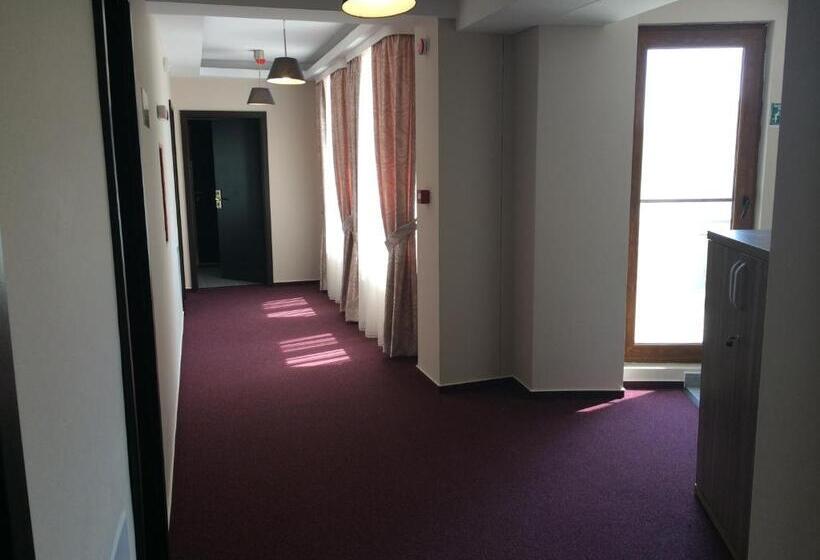 هتل Lucas Boutique