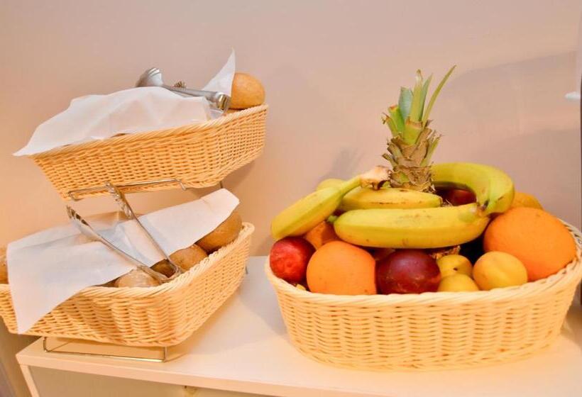 هتل Lucas Boutique