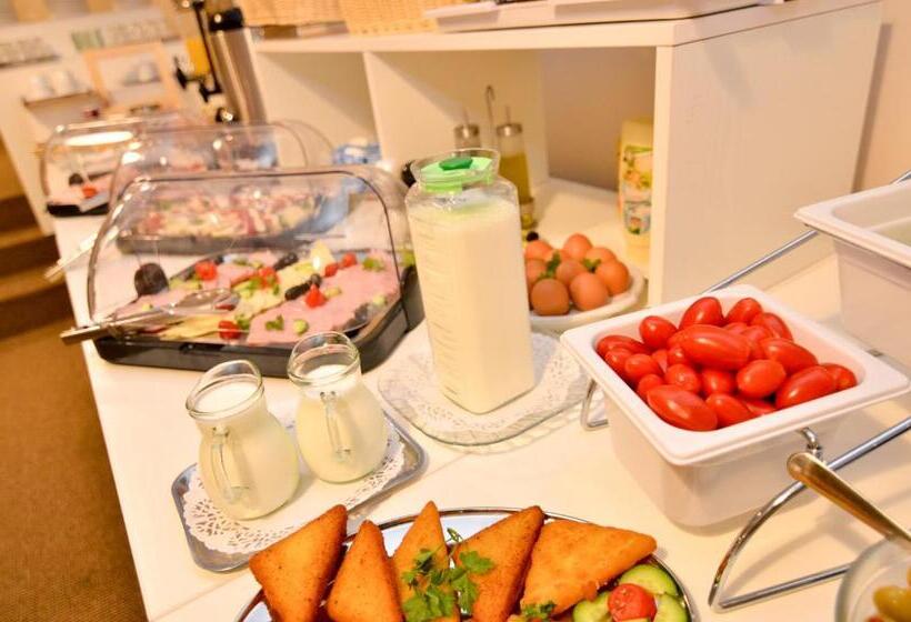 هتل Lucas Boutique