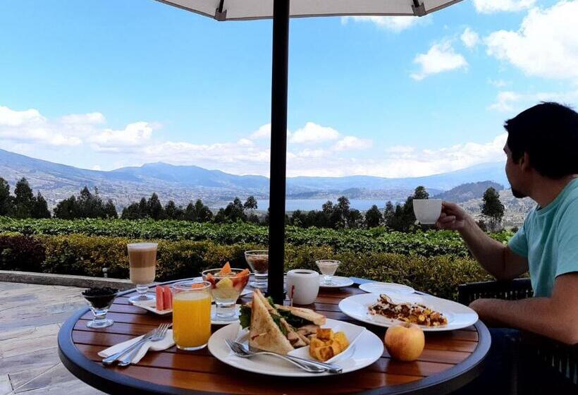 Hotel Medina Del Lago