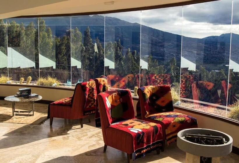 Hotel Medina Del Lago