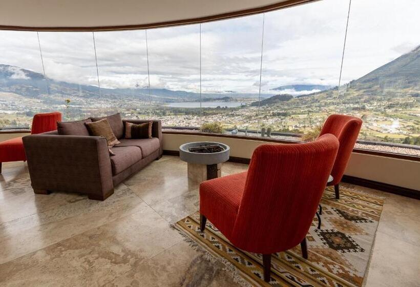 Hotel Medina Del Lago