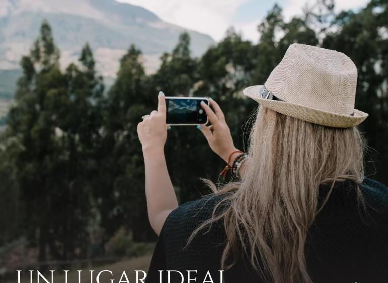 Hotel Medina Del Lago