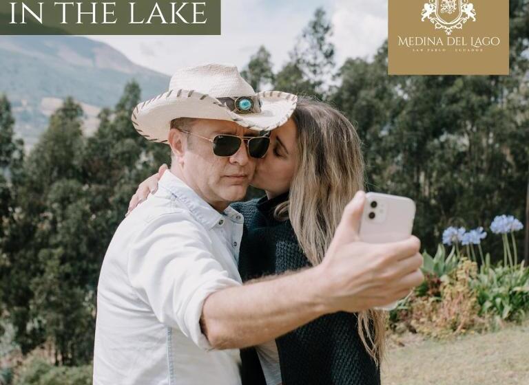 Hotel Medina Del Lago