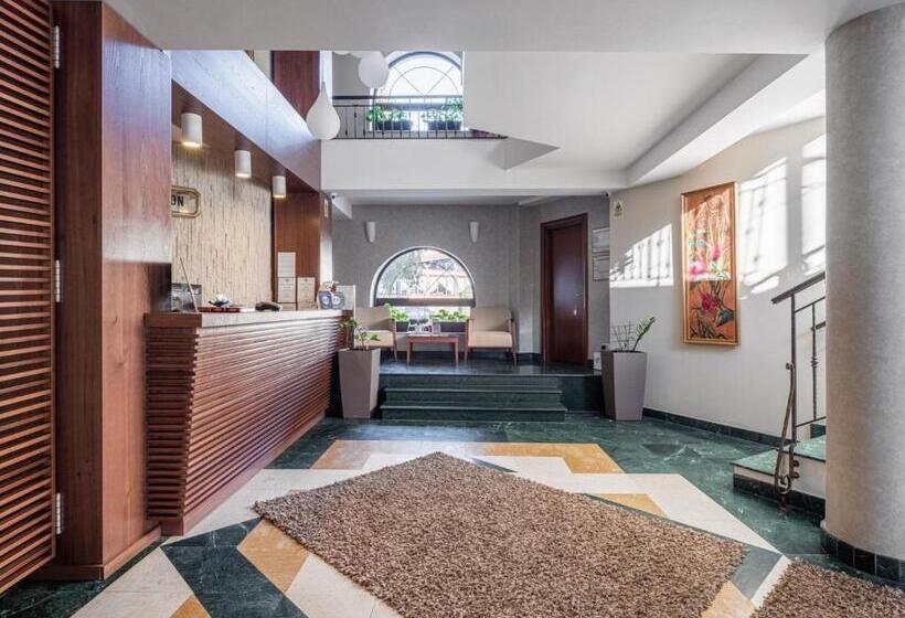 בית מלון כפרי Miruna   New Belvedere