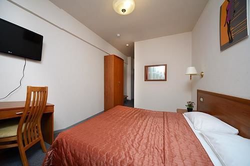 Apelsin Hotel At Akademicheskaya