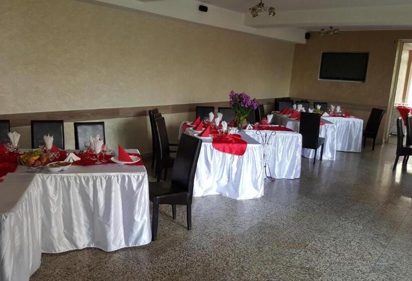 호텔 Pensiune Restaurant Avangarde