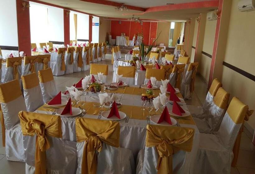 호텔 Pensiune Restaurant Avangarde