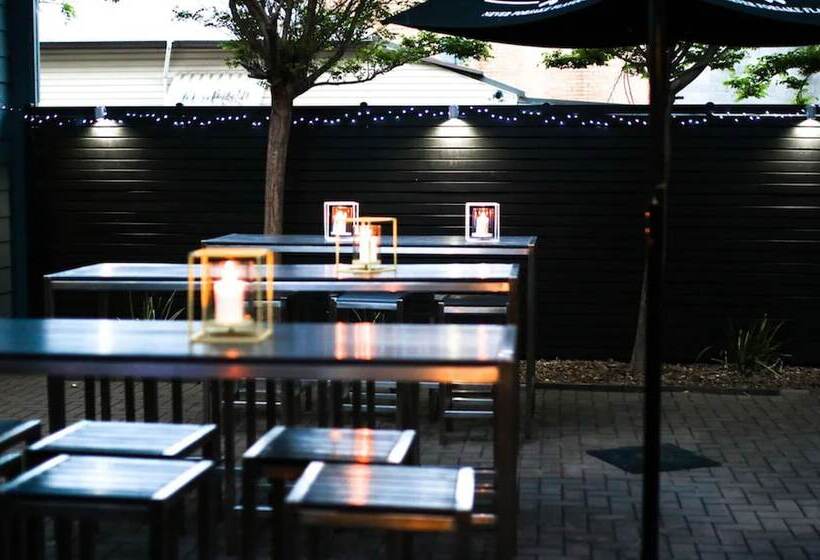 ホテル The Sunnyside Tavern, Broadmeadow