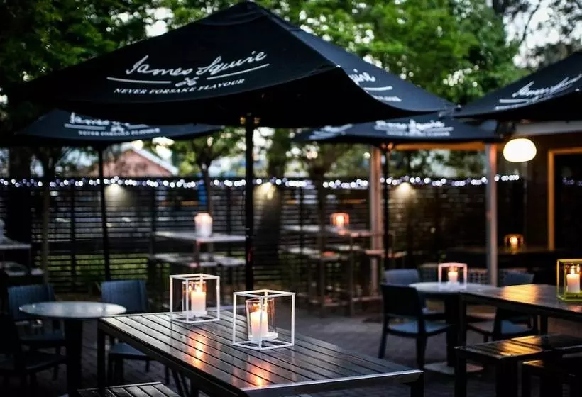 هتل The Sunnyside Tavern, Broadmeadow