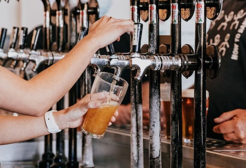 ホテル The Sunnyside Tavern, Broadmeadow