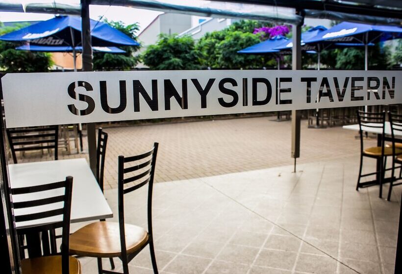ホテル The Sunnyside Tavern, Broadmeadow