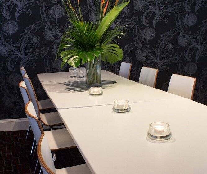 ホテル The Sunnyside Tavern, Broadmeadow