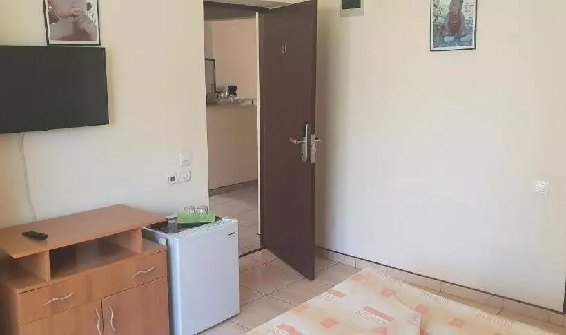 هتل Vila Raduinea