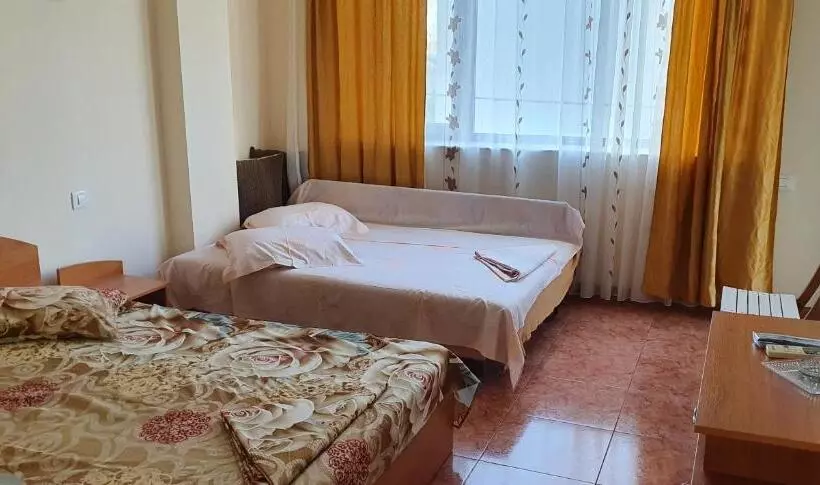 هتل Vila Raduinea
