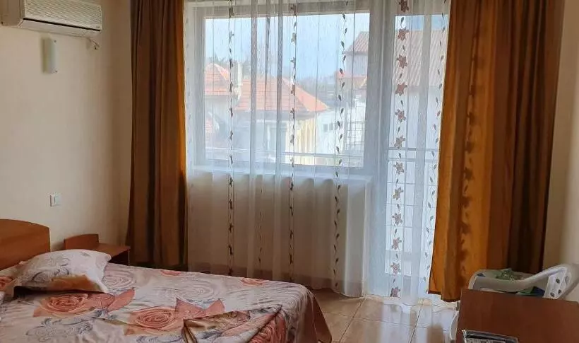 هتل Vila Raduinea