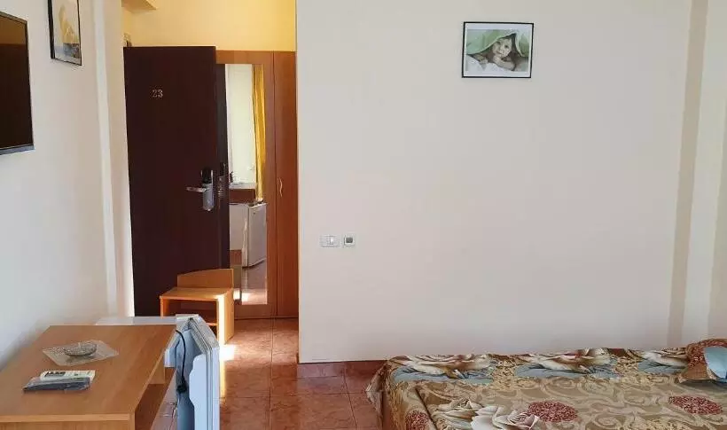 هتل Vila Raduinea