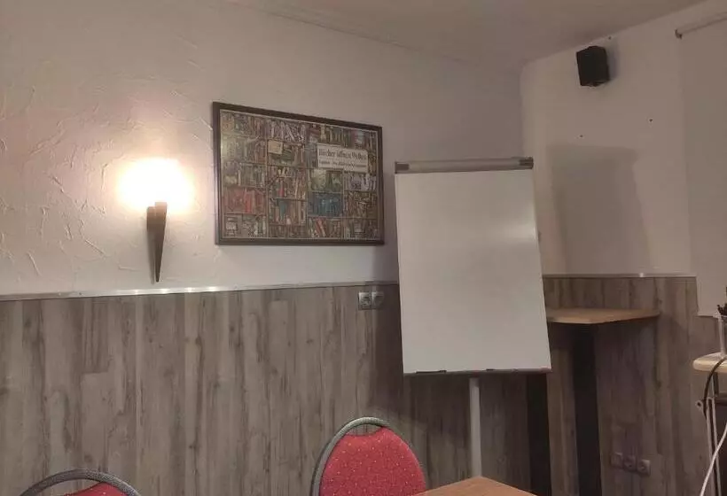 ホテル Zur Post   Hülchrath