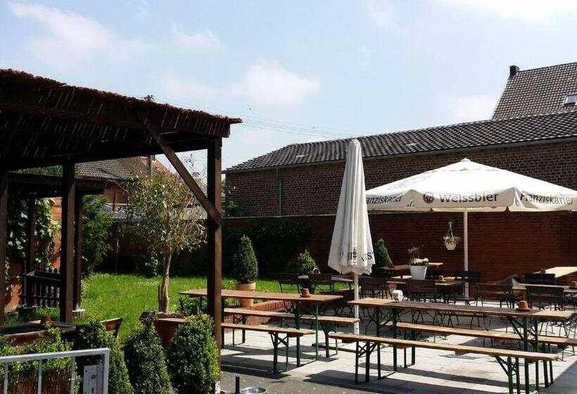 酒店 Zur Post   Hülchrath