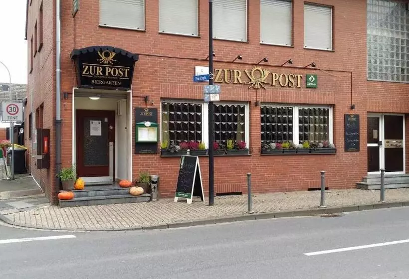 ホテル Zur Post   Hülchrath