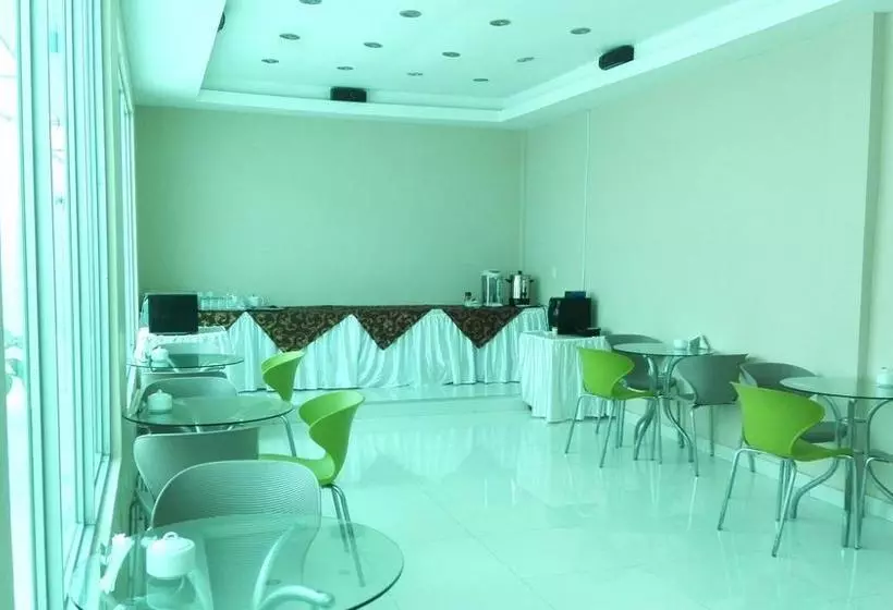Hotel Bora
