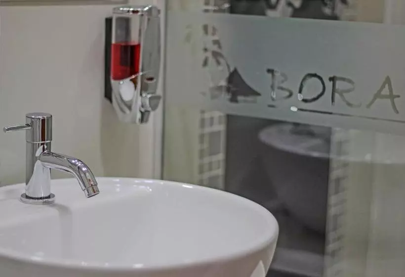 Hotel Bora