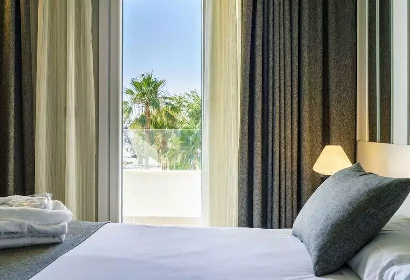 ホテル Costa Del Sol Torremolinos