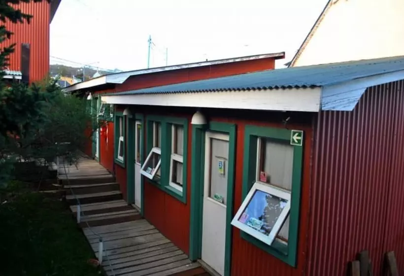 هتل Hostel Los Cormoranes