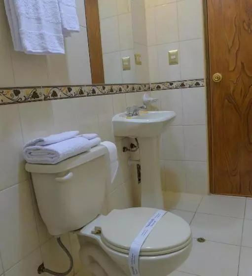 هتل Hostel Sol Andina Inn