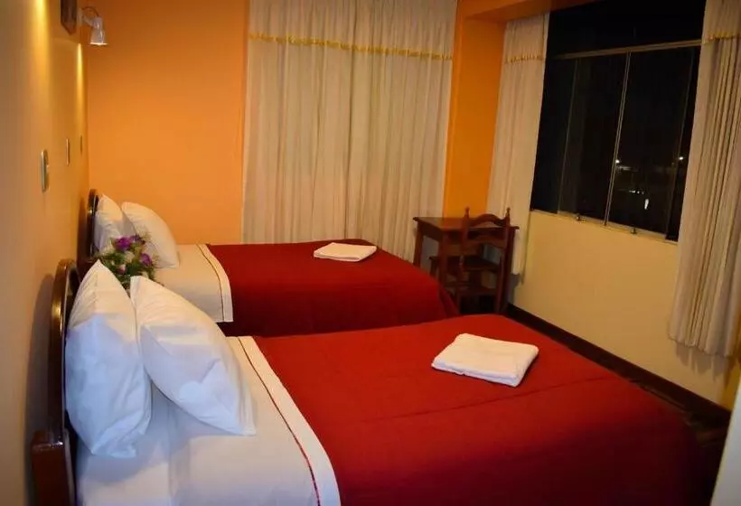 هتل Hostel Sol Andina Inn