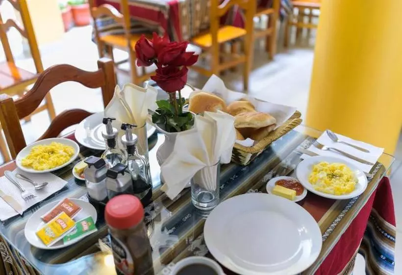 هتل Hostel Sol Andina Inn