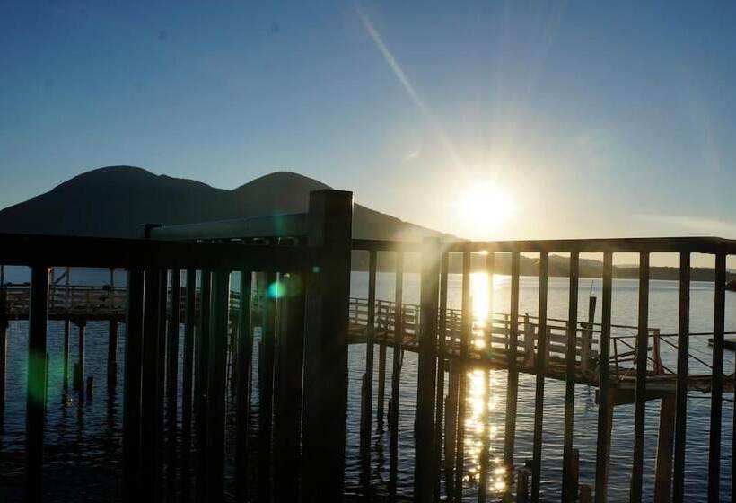 ホテル Lake Marina Inn