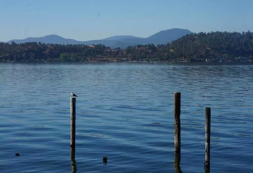ホテル Lake Marina Inn