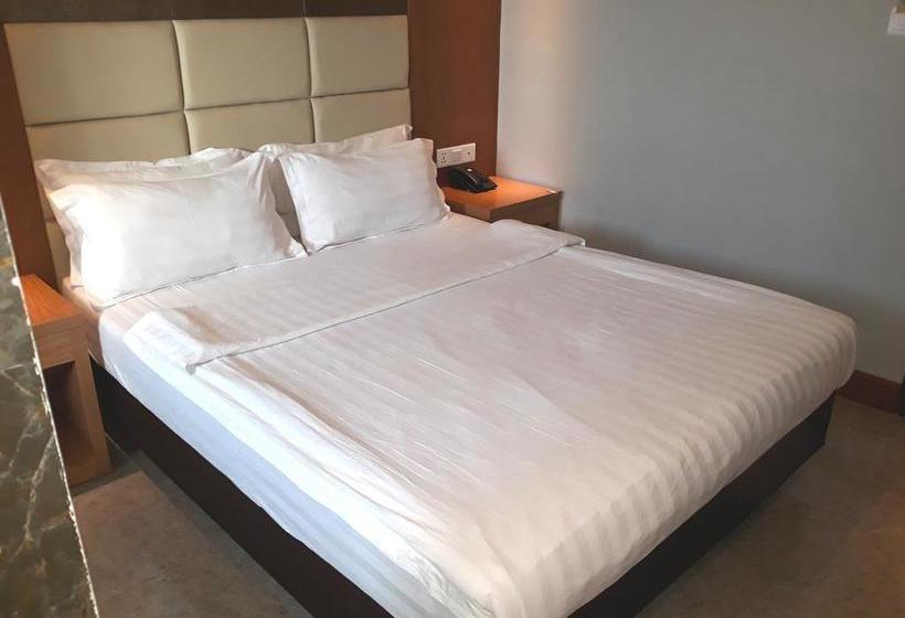 فندق Mustika Gajah Mada