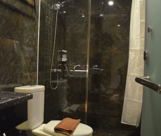 فندق Mustika Gajah Mada