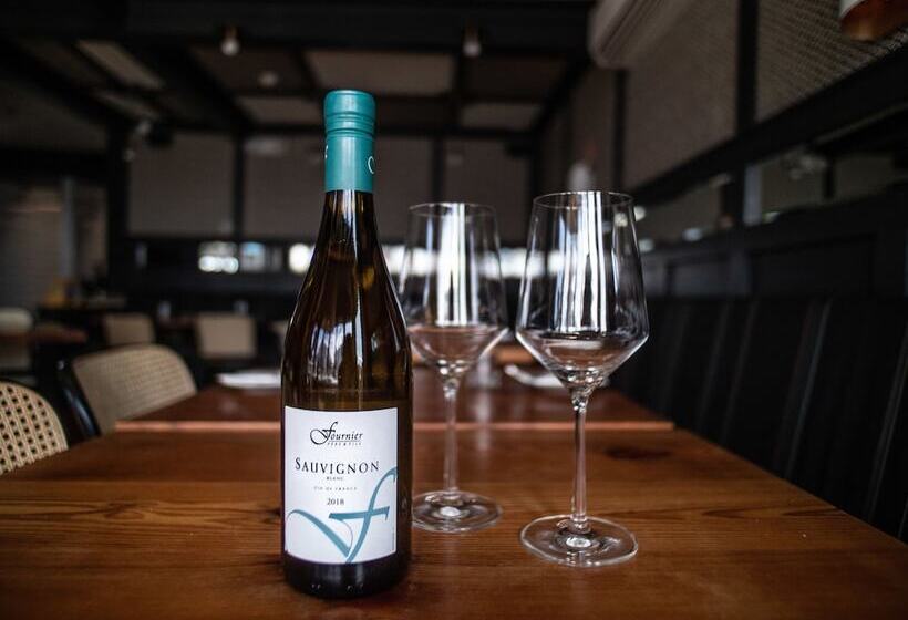 هتل The Waterford Inn