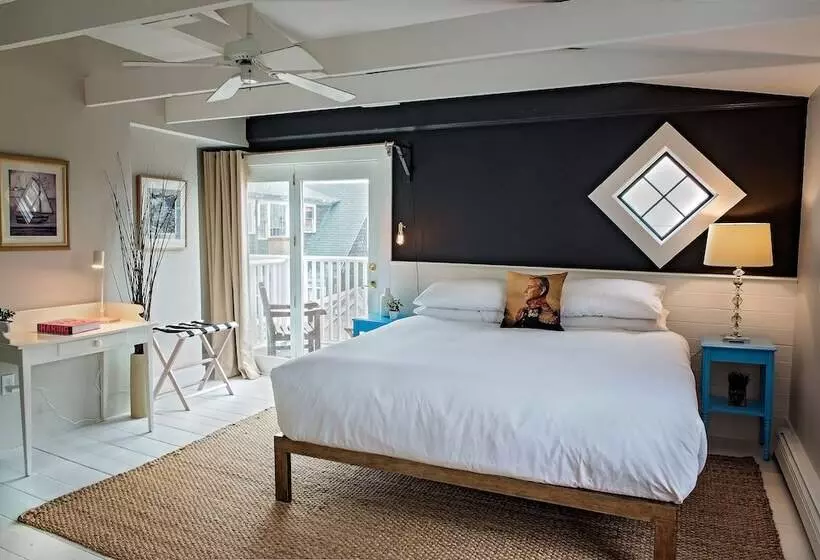 هتل The Waterford Inn