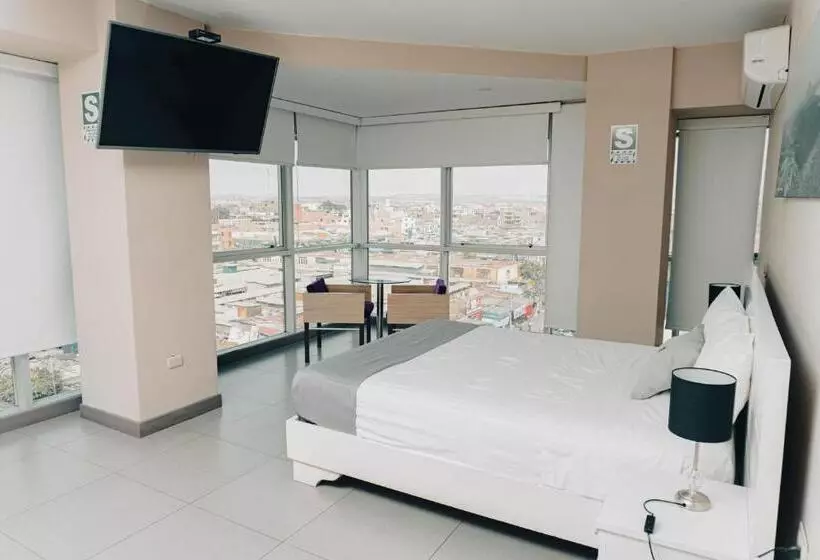 ホテル Viera Chimbote