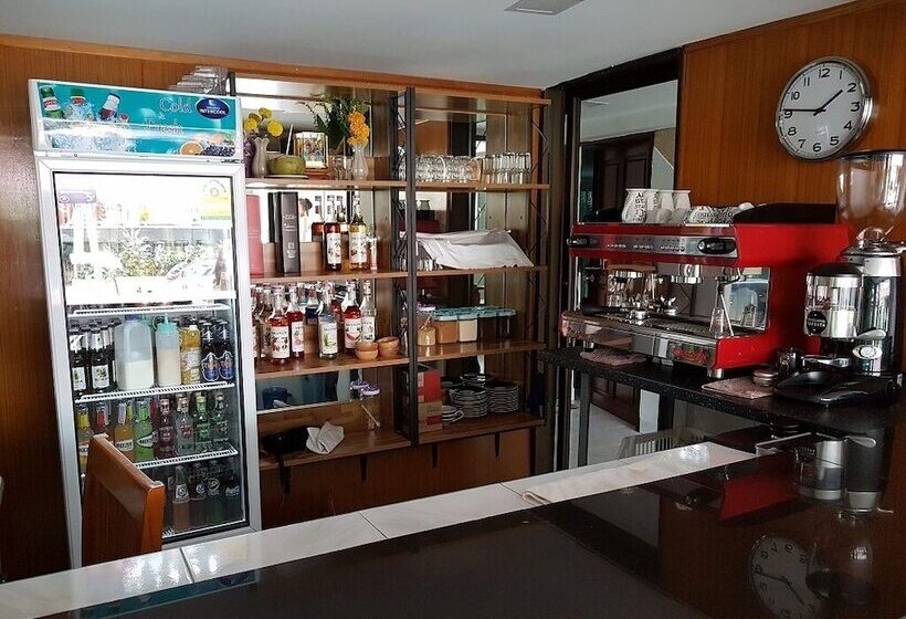 Hotel Welcome Inn Karon