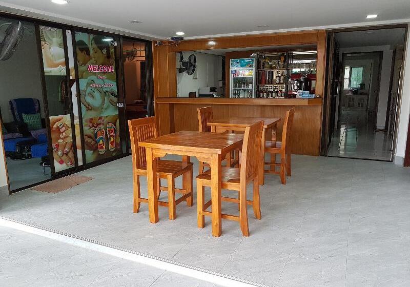 Hotel Welcome Inn Karon