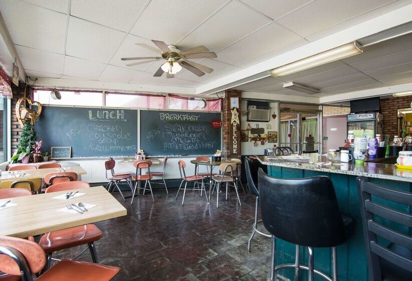 モーテル Knights Inn Amsterdam