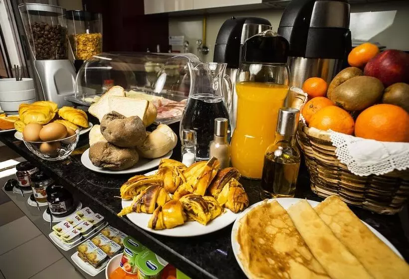 پانسیون Dukes Corner Guest House