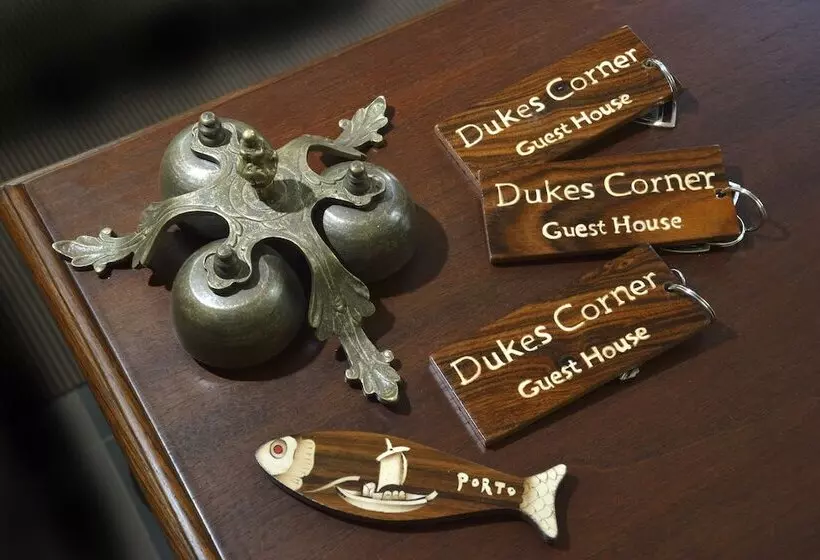 پانسیون Dukes Corner Guest House