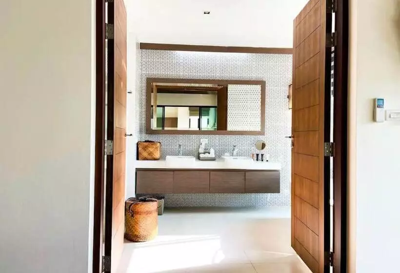 Silla Villa