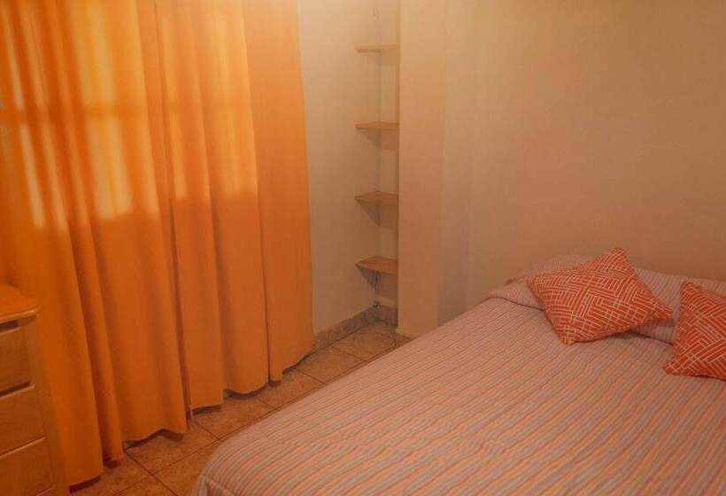 Wachaque Surf Hostel