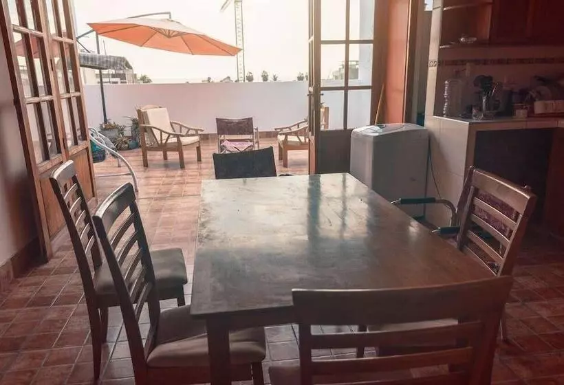 Wachaque Surf   Hostel