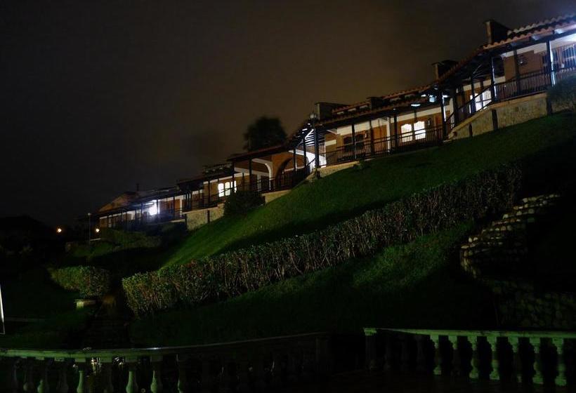 هتل Rancho San Antonio