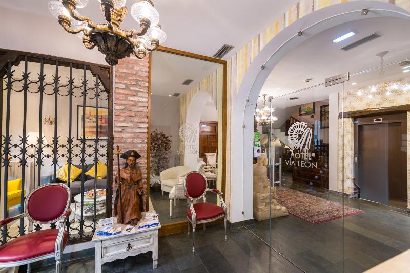 هتل Alda Via Leon