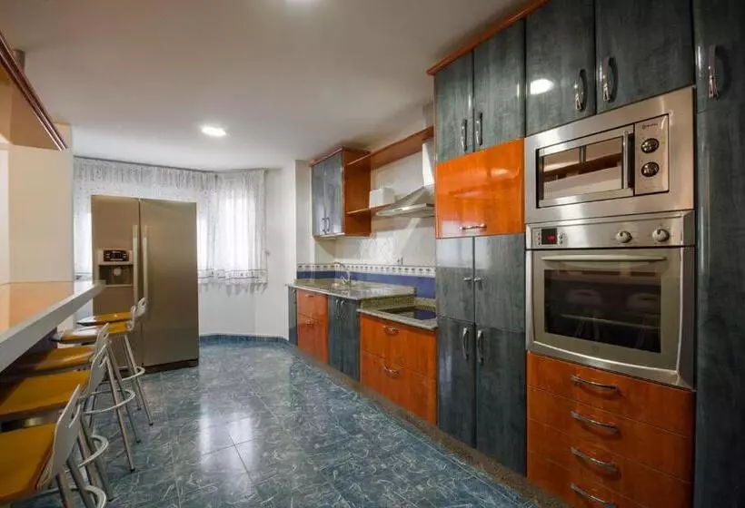 U Hotel Darío Lugo