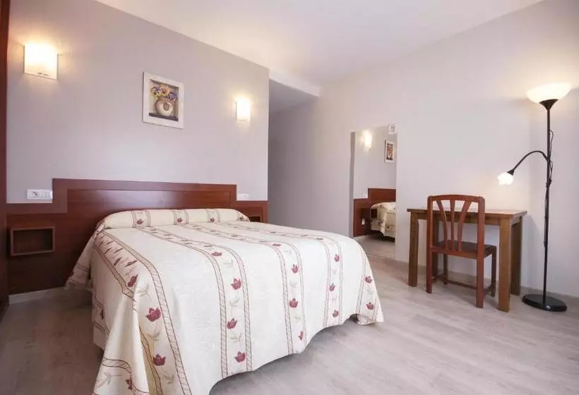 U Hotel Darío Lugo